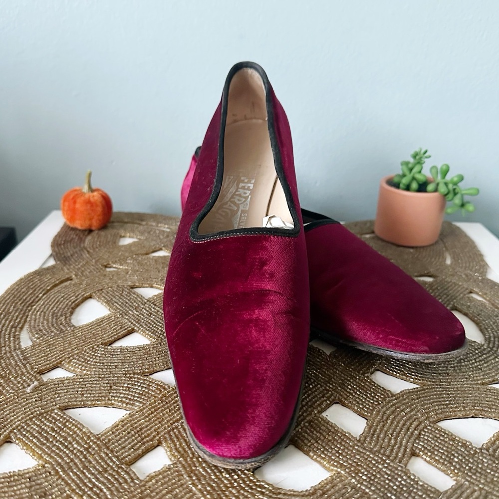 Salvatore Ferragamo Velvet Burgundy Loafers Size 7